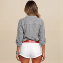 Camisa Feminina Leve de Botão