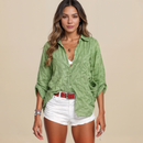 Camisa Feminina Leve de Botão